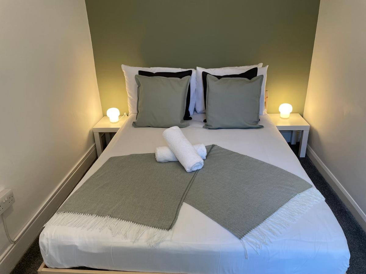 Kitchener - Wonderful 2-Bedroom Apt Sleeps 5 Free Parking Free Wifi 盖茨黑德 外观 照片