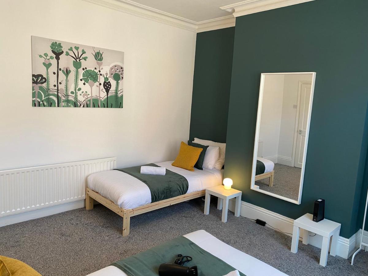 Kitchener - Wonderful 2-Bedroom Apt Sleeps 5 Free Parking Free Wifi 盖茨黑德 外观 照片
