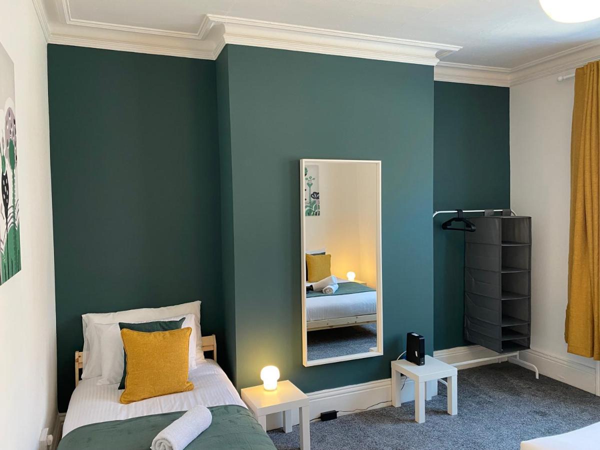 Kitchener - Wonderful 2-Bedroom Apt Sleeps 5 Free Parking Free Wifi 盖茨黑德 外观 照片
