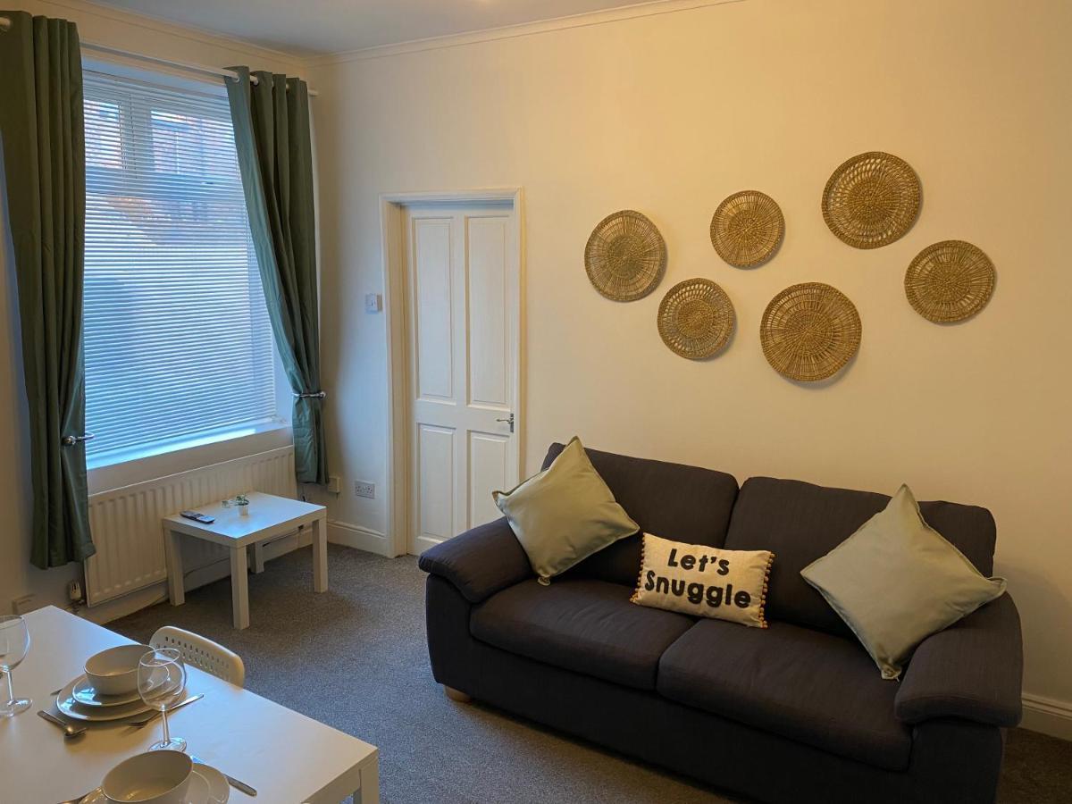 Kitchener - Wonderful 2-Bedroom Apt Sleeps 5 Free Parking Free Wifi 盖茨黑德 外观 照片